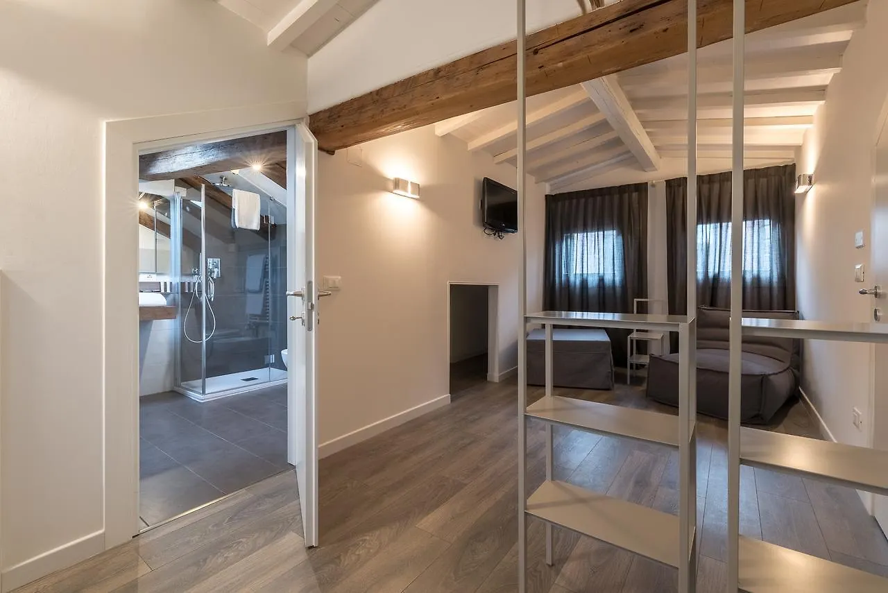 La Loggia Della Luna Venice Guest house