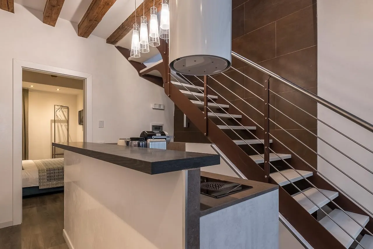***** Guest house La Loggia Della Luna Venice Italy